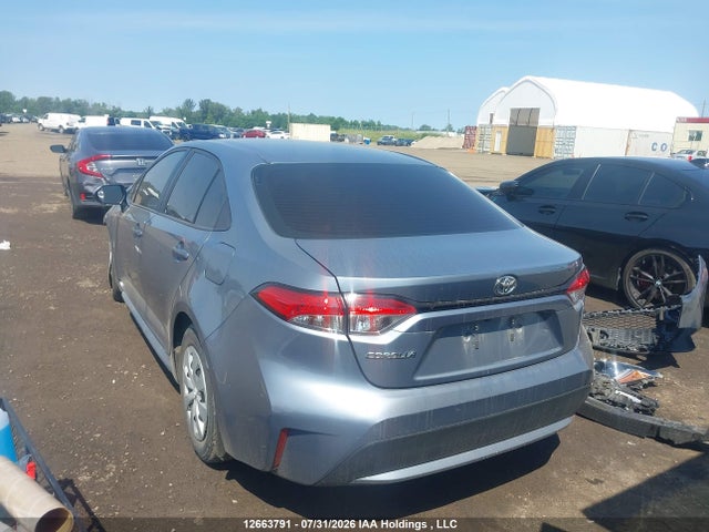 12663791 :رقم المزاد ، 5YFBPMBEXNP305426 vin ، 2022 Toyota Corolla Le/xle مزاد بيع