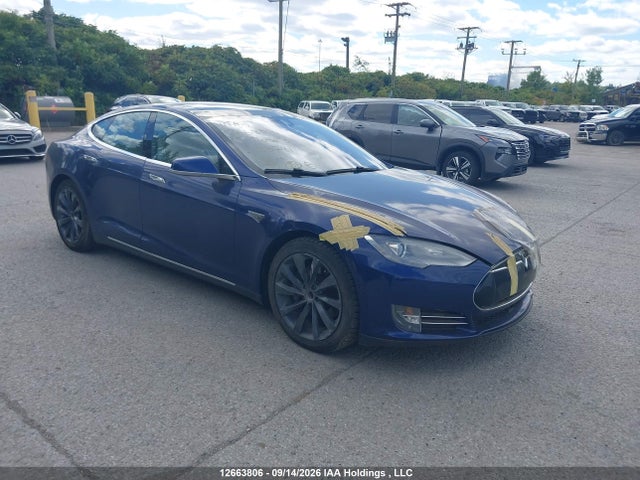 12663806 :رقم المزاد ، 5YJSA1V25FF100241 vin ، 2015 Tesla Model S 70d/85d/p85d مزاد بيع