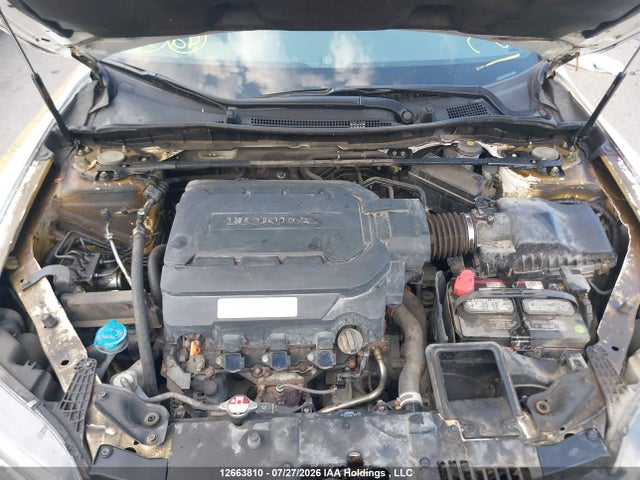 2016 Honda Accord Touring მანქანა იყიდება აუქციონზე, vin: 1HGCT2A92GA800379, აუქციონის ნომერი: 12663810