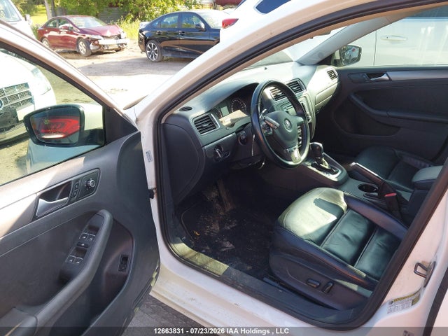Продажа на аукционе авто 2013 Volkswagen Jetta, vin: 3VWLX7AJ0DM449431, номер лота: 12663831