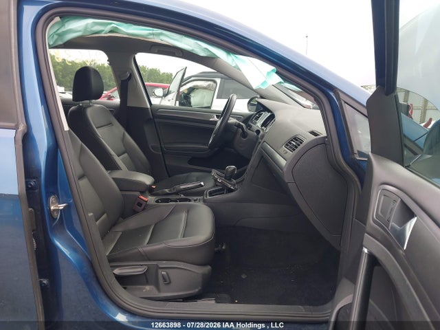 2021 Volkswagen Golf მანქანა იყიდება აუქციონზე, vin: 3VWG57AU7MM010485, აუქციონის ნომერი: 12663898