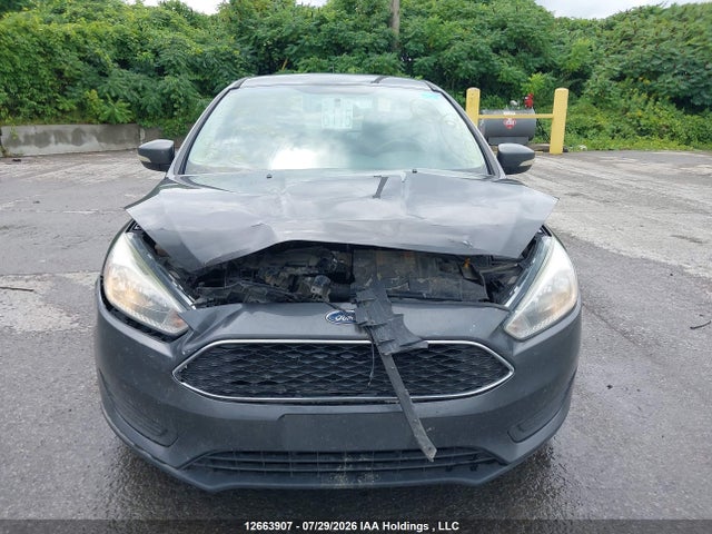 Ford FOCUS SE 2015 1FADP3F22FL320506 Image 13