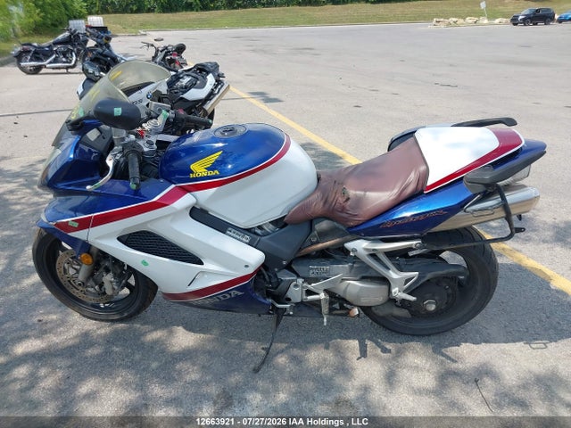 2007 Honda Vfr800 Fi/anniversary მანქანა იყიდება აუქციონზე, vin: JH2RC46907M900063, აუქციონის ნომერი: 12663921