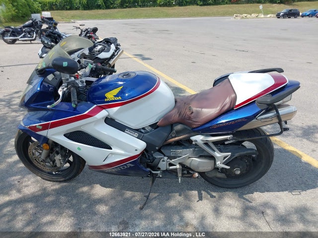 2007 Honda Vfr800 Fi/anniversary მანქანა იყიდება აუქციონზე, vin: JH2RC46907M900063, აუქციონის ნომერი: 12663921