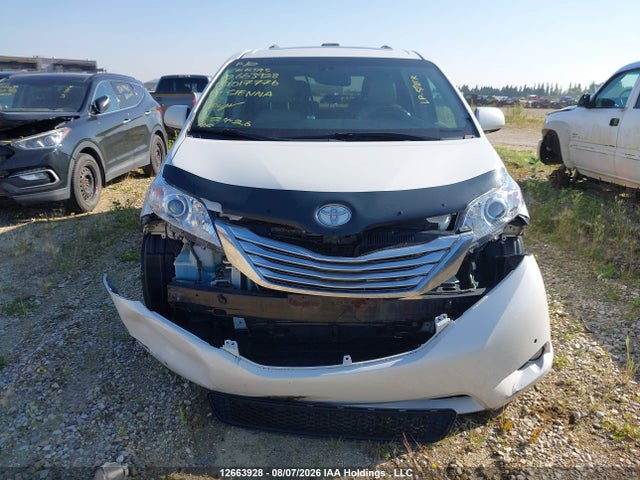 12663928 :رقم المزاد ، 5TDDK3DCXBS017776 vin ، 2011 Toyota Sienna Xle/limited مزاد بيع