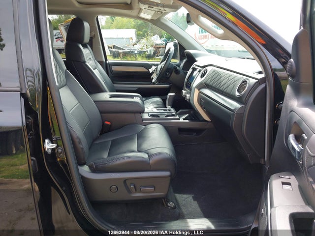 5TFAY5F10MX047696 Toyota Tundra Platinum