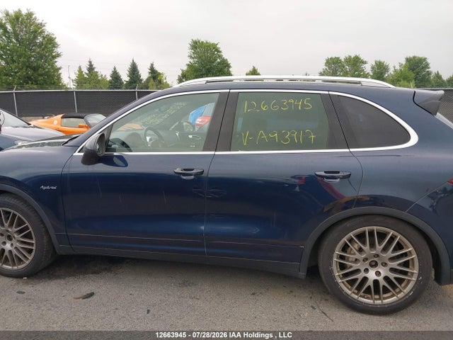 2012 Porsche Cayenne S მანქანა იყიდება აუქციონზე, vin: WP1AE2A26CLA93917, აუქციონის ნომერი: 12663945