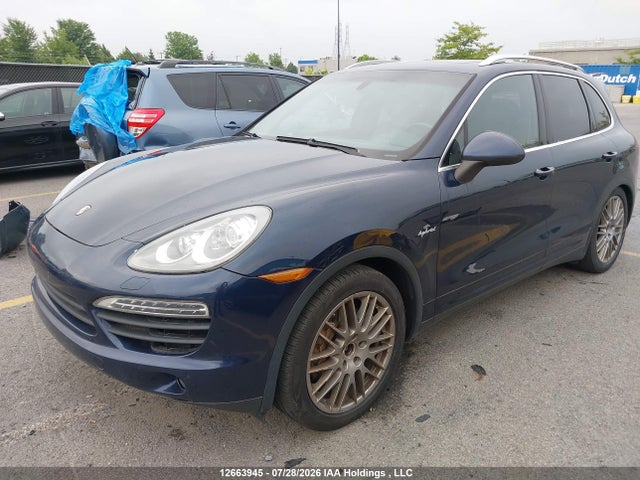 2012 Porsche Cayenne S მანქანა იყიდება აუქციონზე, vin: WP1AE2A26CLA93917, აუქციონის ნომერი: 12663945
