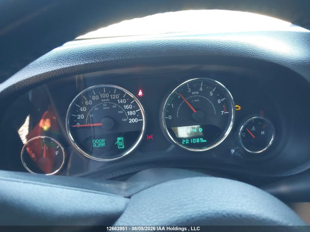 12663951 :رقم المزاد ، 1C4BJWEG8FL542680 vin ، 2015 Jeep Wrangler Unlimited Sahara مزاد بيع