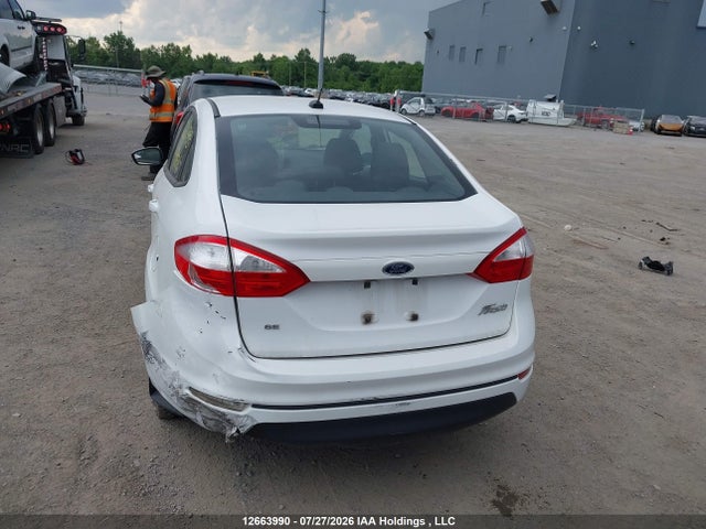 Ford Fiesta 2014 3FADP4BJ4EM181656 Image 16