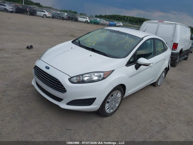 Ford Fiesta 2014 3FADP4BJ4EM181656 Image 2