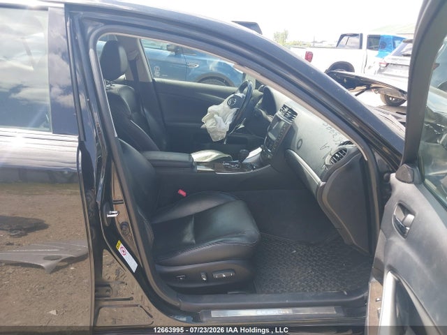 12663995 :رقم المزاد ، JTHCE5C23D5003037 vin ، 2013 Lexus Is 350 مزاد بيع