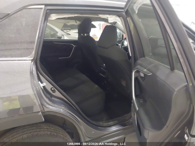 2T3B1RFV7LC086230 Toyota RAV4 LE