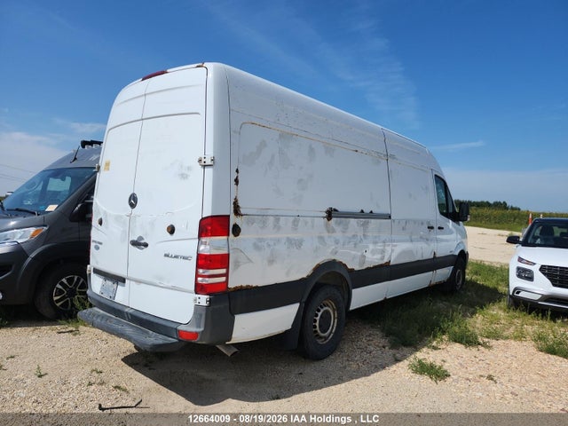 WD3BE8CC7E5854048 Mercedes-Benz Sprinter 2500 High Roof V6