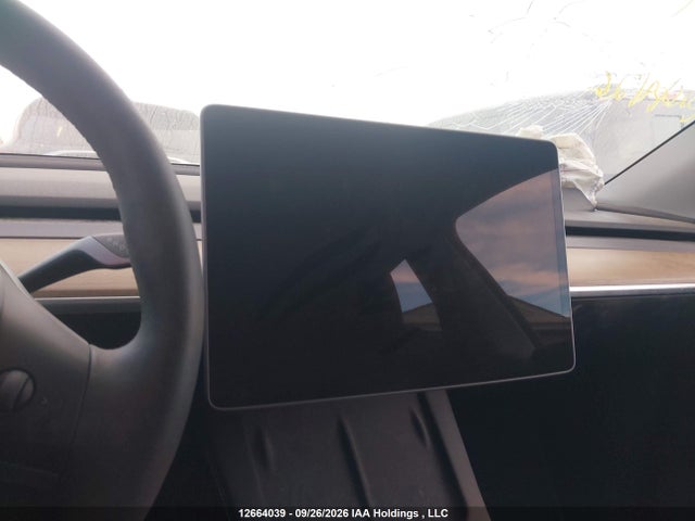 Auction sale of the 2024 Tesla Model Y Long Range/rwd, vin: LRWYGDFD0RC673623, lot number: 12664039