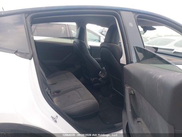 Auction sale of the 2024 Tesla Model Y Long Range/rwd, vin: LRWYGDFD0RC673623, lot number: 12664039