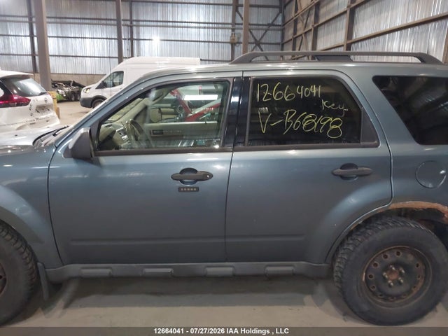 Продажа на аукционе авто 2011 Ford Escape Xlt Automatic, vin: 1FMCU0DG2BKB68198, номер лота: 12664041