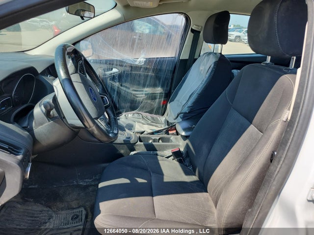 1FADP3F2XHL321096 Ford FOCUS SE