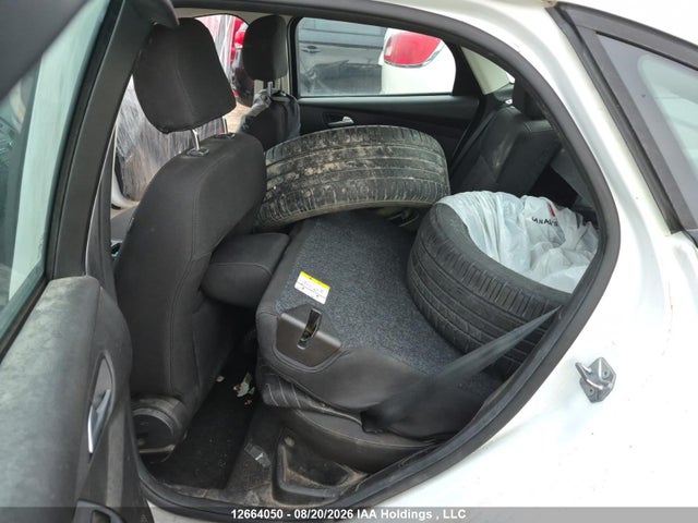 1FADP3F2XHL321096 Ford FOCUS SE