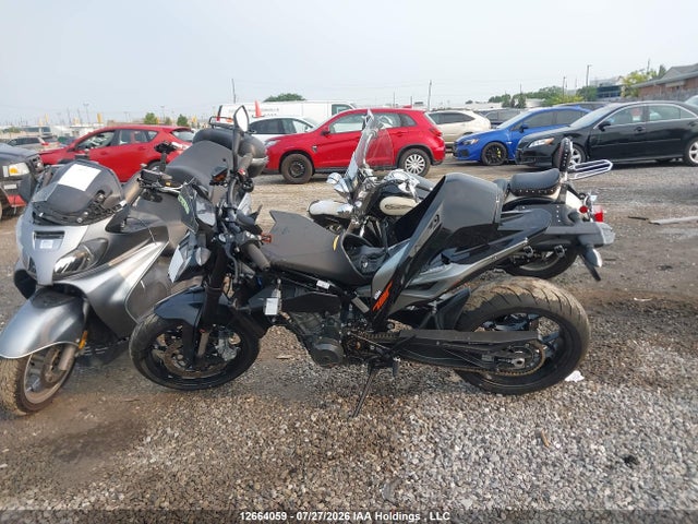 KTM 790 Duke 2019 VBKTU6402KM737841 Image 16