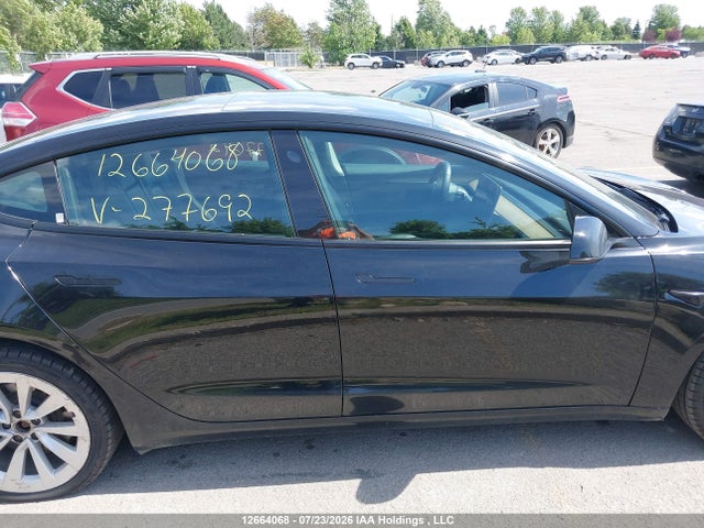 Auction sale of the 2022 Tesla Model 3, vin: 5YJ3E1EB2NF277692, lot number: 12664068