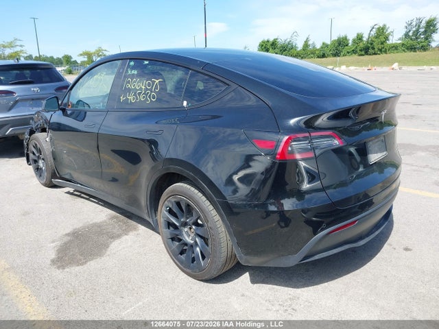 Auction sale of the 2022 Tesla Model Y, vin: 7SAYGDEE2NF465630, lot number: 12664075