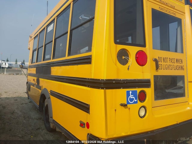 12664104 :رقم المزاد ، 1GD373BG2C1105119 vin ، 2012 Gmc Savana Cutaway G3500 مزاد بيع