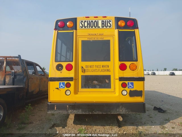 12664104 :رقم المزاد ، 1GD373BG2C1105119 vin ، 2012 Gmc Savana Cutaway G3500 مزاد بيع