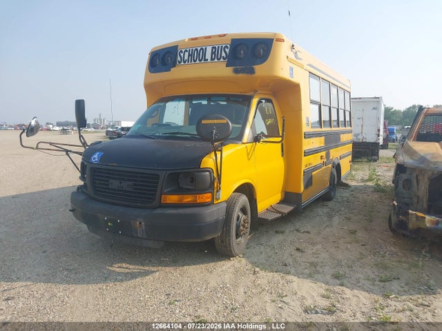 12664104 :رقم المزاد ، 1GD373BG2C1105119 vin ، 2012 Gmc Savana Cutaway G3500 مزاد بيع