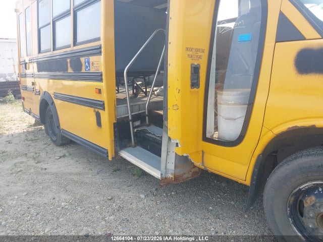 12664104 :رقم المزاد ، 1GD373BG2C1105119 vin ، 2012 Gmc Savana Cutaway G3500 مزاد بيع