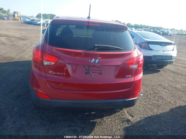 KM8JTCAF1FU115610 Hyundai TUCSON GLS