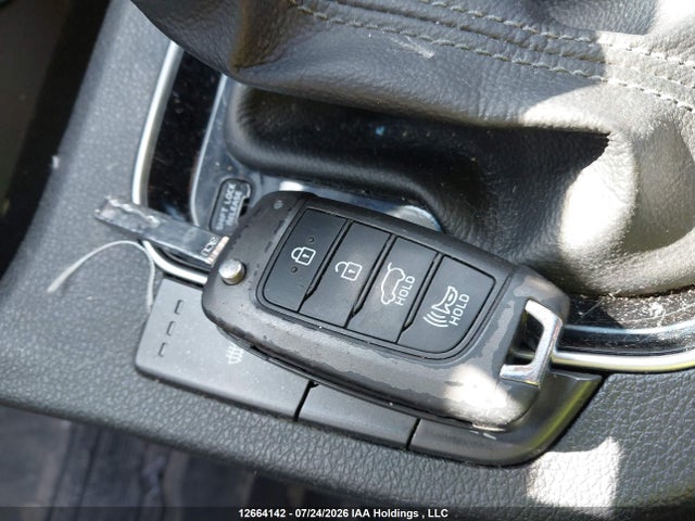 Продажа на аукционе авто 2019 Hyundai Elantra Gt Preferred, vin: KMHH35LE9KU108638, номер лота: 12664142