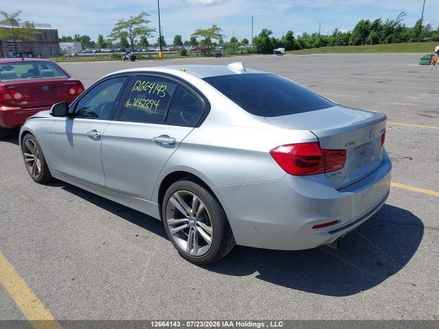2017 Bmw 320i Xdrive მანქანა იყიდება აუქციონზე, vin: WBA8E5G5XHNU42394, აუქციონის ნომერი: 12664143