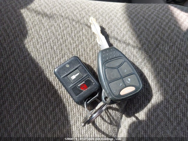 2006 Dodge Grand Caravan Sxt მანქანა იყიდება აუქციონზე, vin: 2D4GP44L56R748976, აუქციონის ნომერი: 12664179