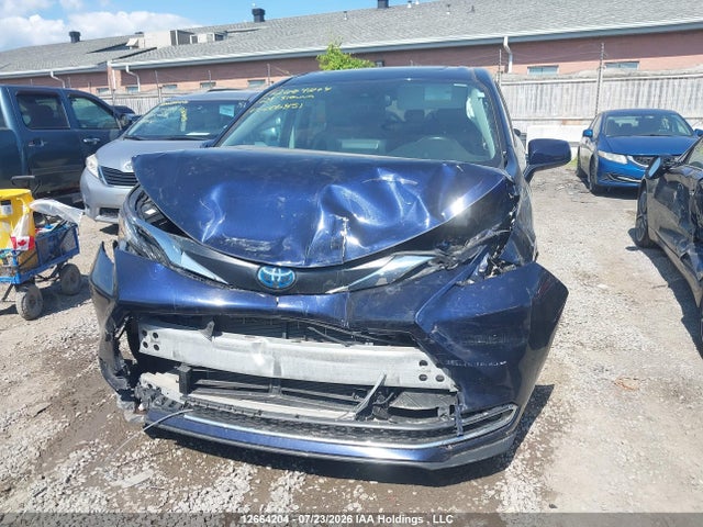 5TDGRKEC3MS006851 Toyota Sienna Xle 8-passenger