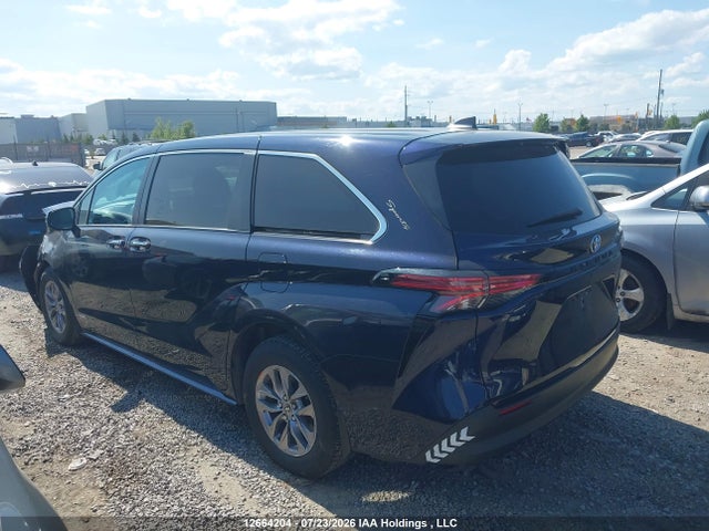 5TDGRKEC3MS006851 Toyota Sienna Xle 8-passenger
