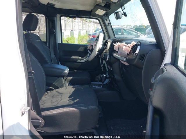 2018 Jeep Wrangler Unlimited Sahara მანქანა იყიდება აუქციონზე, vin: 1C4BJWEG7JL825130, აუქციონის ნომერი: 12664218