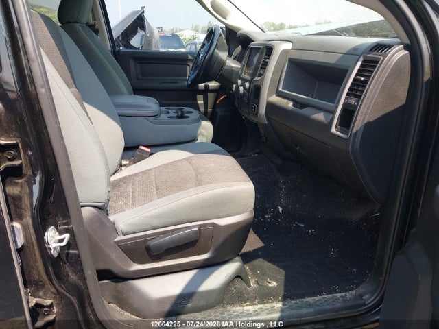 2020 Ram 1500 Classic Tradesman/express მანქანა იყიდება აუქციონზე, vin: 3C6RR7KT8LG261672, აუქციონის ნომერი: 12664225