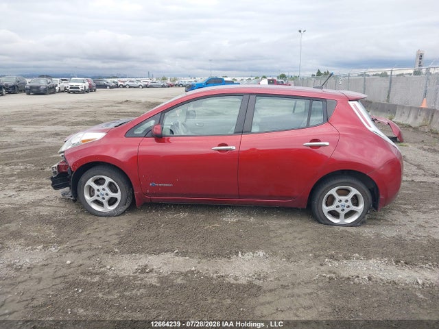 Nissan LEAF SV 2014 1N4AZ0CP8EC336834 Image 15