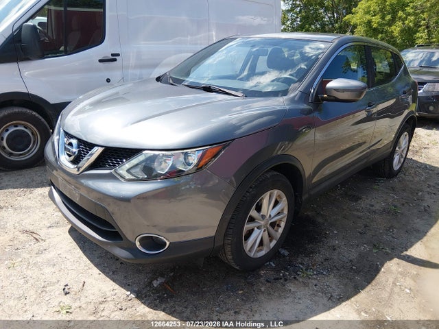 Nissan Sv 2018 JN1BJ1CR3JW209014 Image 2