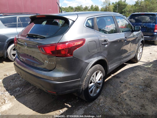 Nissan Sv 2018 JN1BJ1CR3JW209014 Image 4
