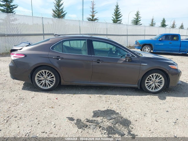 Продаж на аукціоні авто 2018 Toyota Camry Hybrid/le/xle/se, vin: 4T1B21HK3JU502411, номер лоту: 12664268