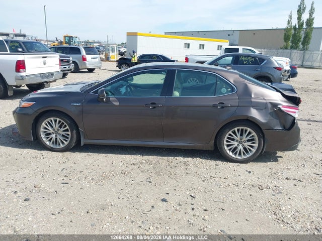 Продаж на аукціоні авто 2018 Toyota Camry Hybrid/le/xle/se, vin: 4T1B21HK3JU502411, номер лоту: 12664268