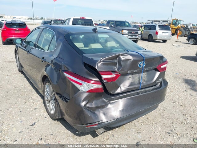 Продаж на аукціоні авто 2018 Toyota Camry Hybrid/le/xle/se, vin: 4T1B21HK3JU502411, номер лоту: 12664268