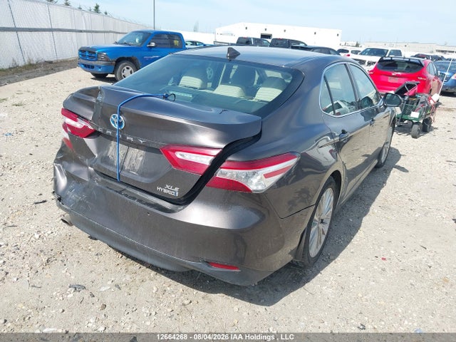 Продаж на аукціоні авто 2018 Toyota Camry Hybrid/le/xle/se, vin: 4T1B21HK3JU502411, номер лоту: 12664268