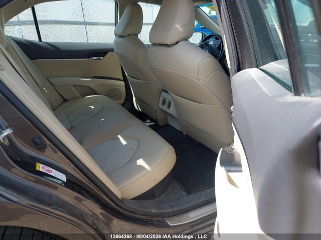 Продаж на аукціоні авто 2018 Toyota Camry Hybrid/le/xle/se, vin: 4T1B21HK3JU502411, номер лоту: 12664268