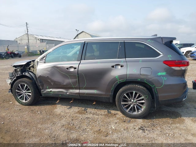 12664276 :رقم المزاد ، 5TDJZRFH1KS587689 vin ، 2019 Toyota Highlander Xle مزاد بيع