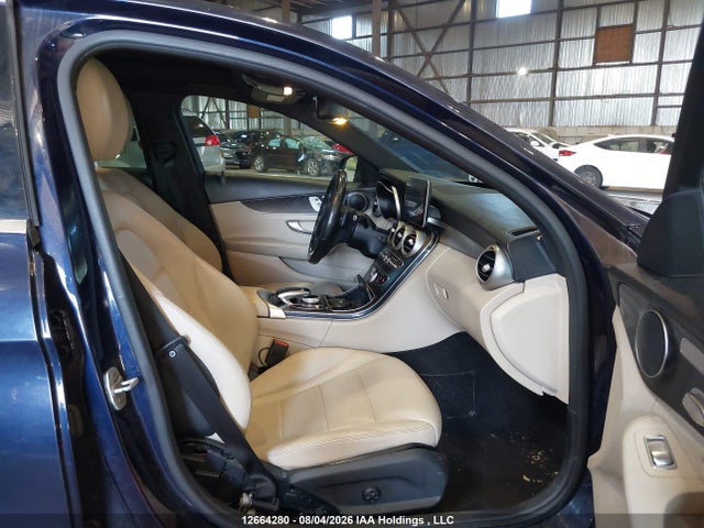 55SWF4KB2GU133108 Mercedes-Benz C 300 4matic
