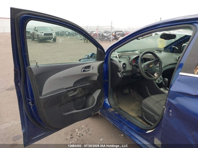Chevrolet Sonic Lt Auto 2014 1G1JC5EH6E4197756 Image 15