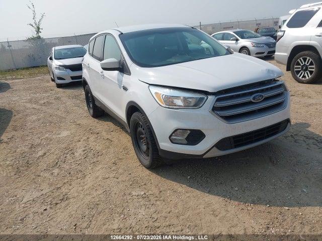 Продажа на аукционе авто 2017 Ford Escape Se, vin: 1FMCU9GD2HUD70137, номер лота: 12664292